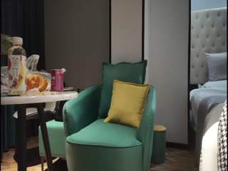 【探花精选】风韵犹存的良家熟女，长裙高跟鞋，跪着深喉插嘴，持续输出,疯狂爆草